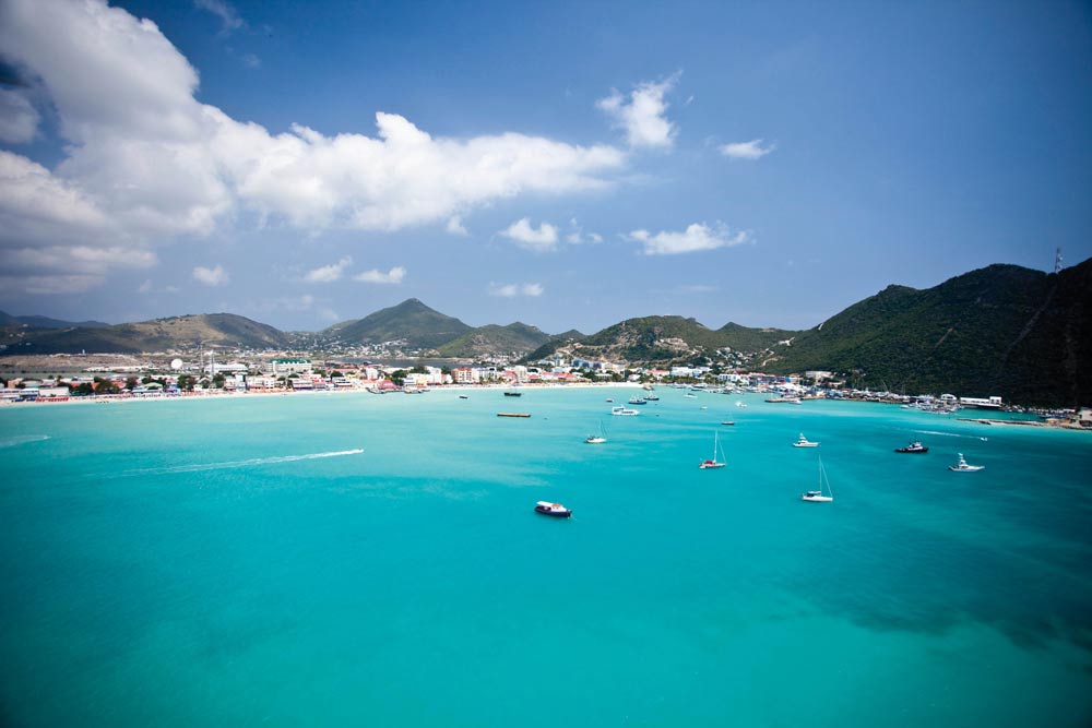 Ga op vakantie naar Sint Maarten en combineer zowel het Nederlandse deel St. Maarten en het Franse St. Martin. Een vakantie